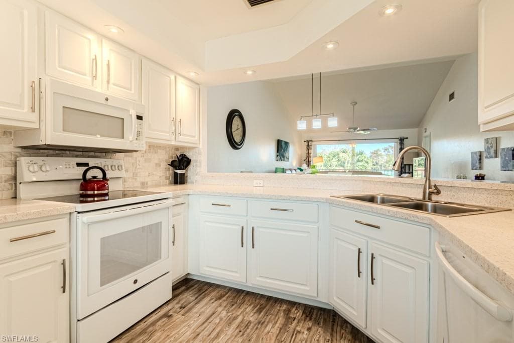 1850 Crown Pointe Blvd A-202, Naples, FL 34112-12