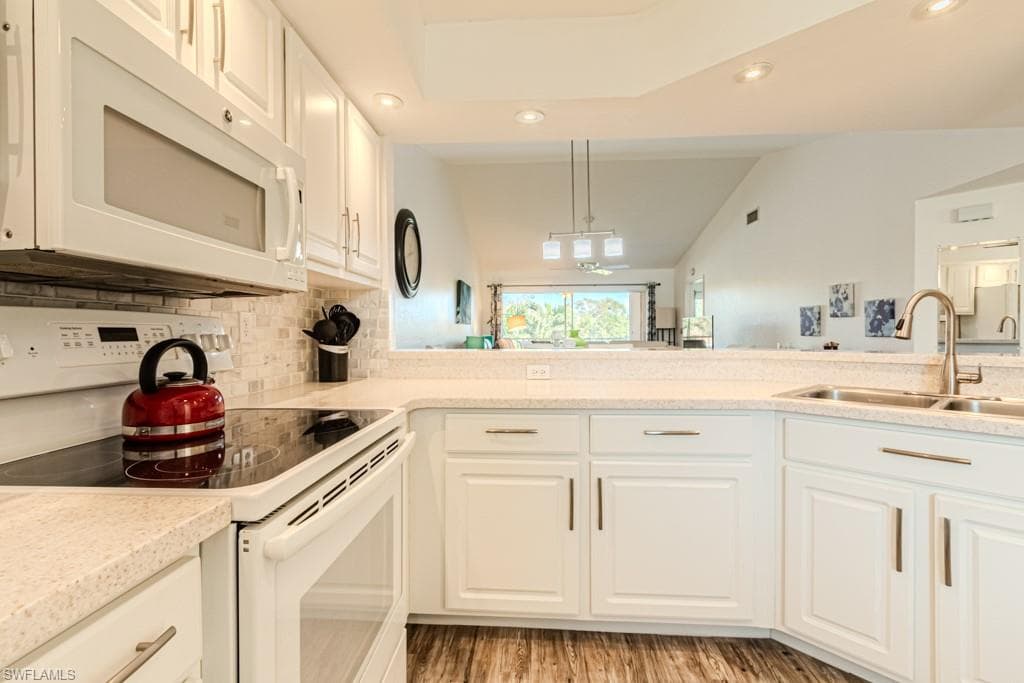1850 Crown Pointe Blvd A-202, Naples, FL 34112-4