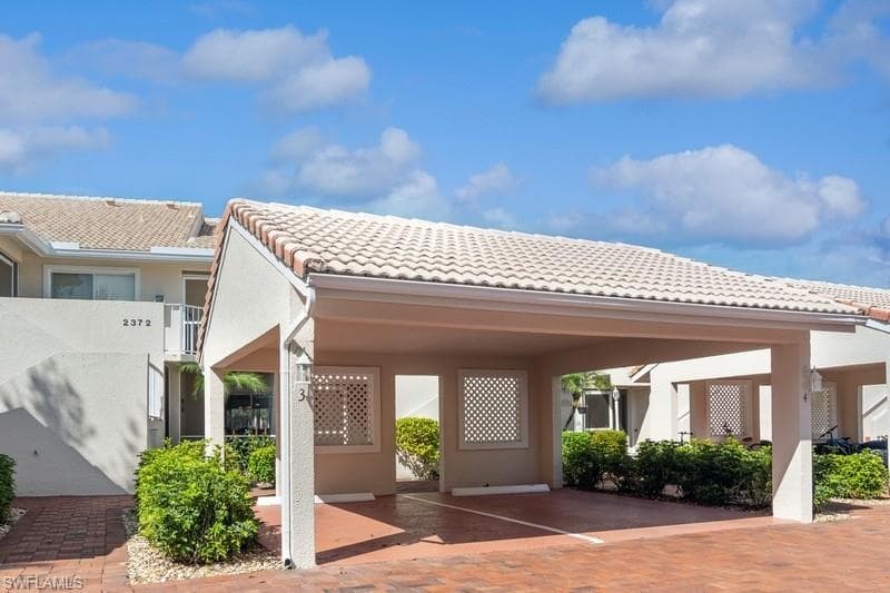 2372 Hidden Lake Dr 803, Naples, FL 34112-23