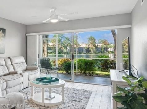 2372 Hidden Lake Dr 803, Naples, FL 34112-3