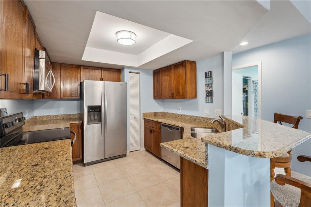 622 Wiggins Bay Dr C-22, Naples, FL 34110-14