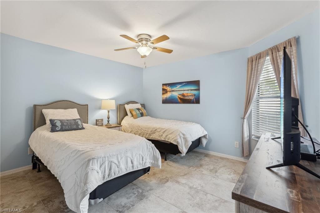 622 Wiggins Bay Dr C-22, Naples, FL 34110-22