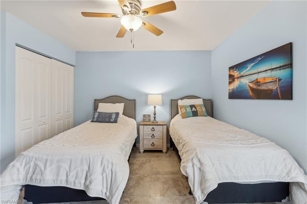 622 Wiggins Bay Dr C-22, Naples, FL 34110-23