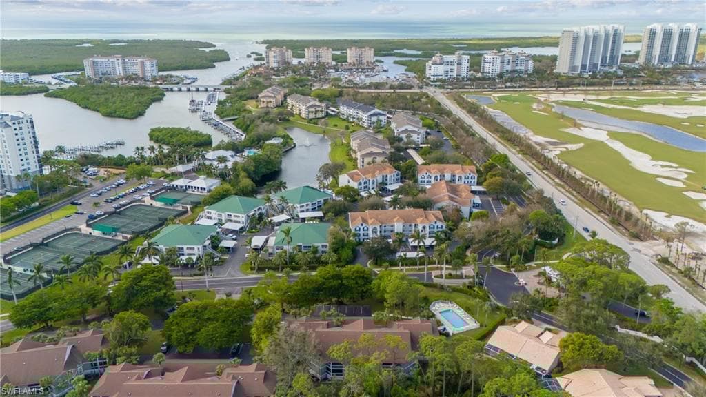 622 Wiggins Bay Dr C-22, Naples, FL 34110-34