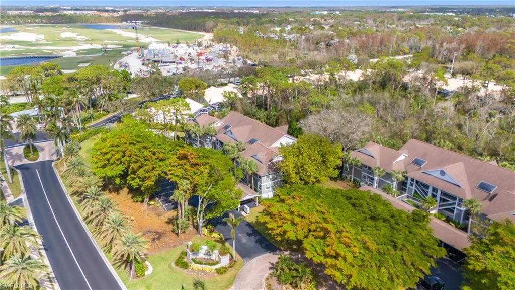622 Wiggins Bay Dr C-22, Naples, FL 34110-7