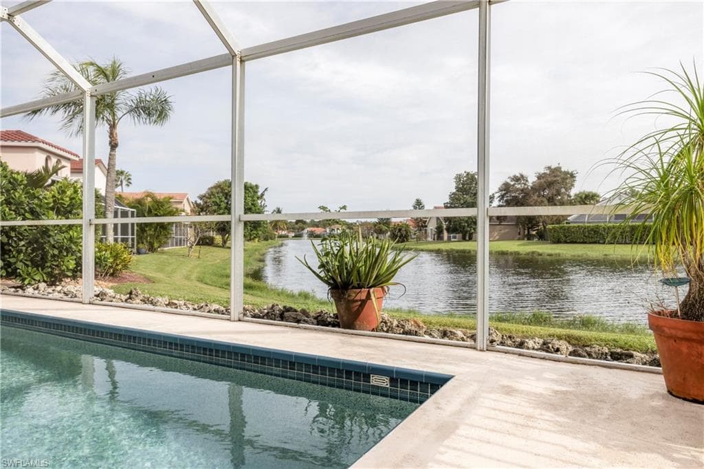 212 Sabal Lake Dr, Naples, FL 34104-25