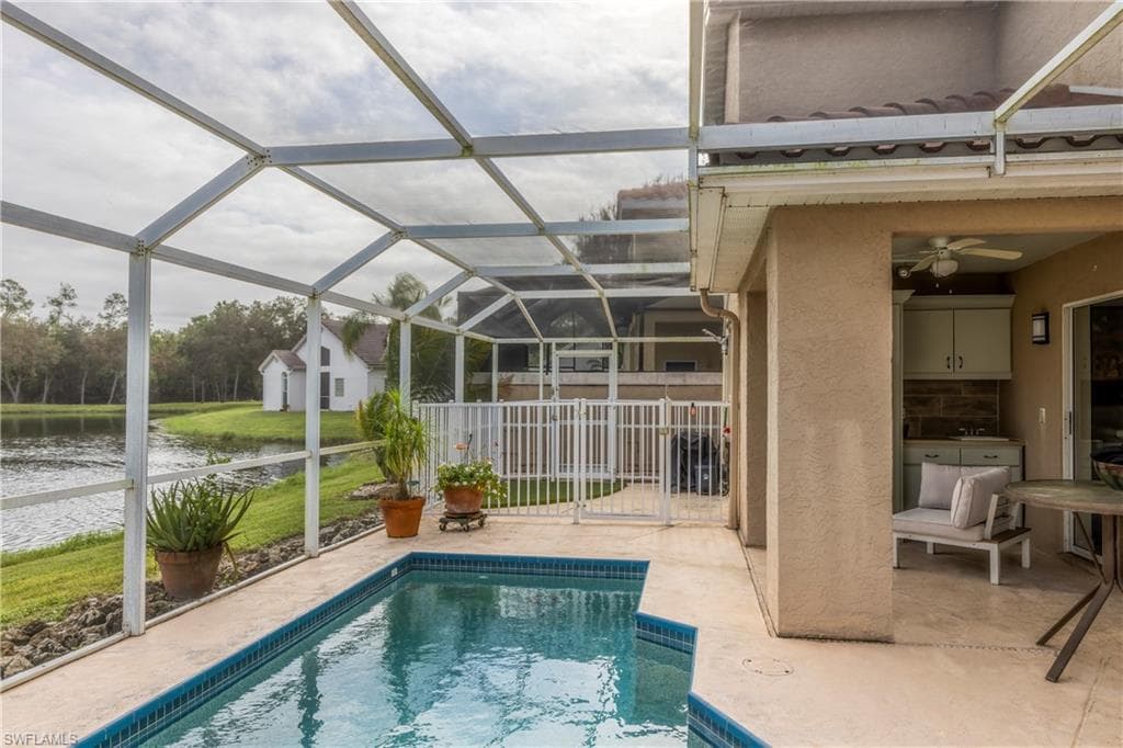 212 Sabal Lake Dr, Naples, FL 34104-26