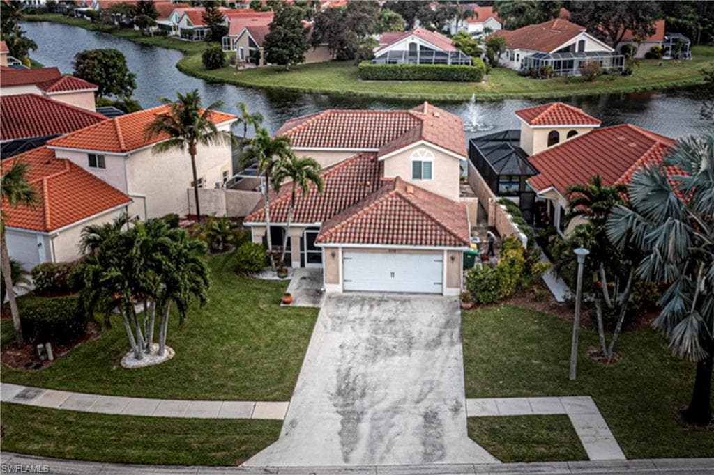 212 Sabal Lake Dr, Naples, FL 34104-45