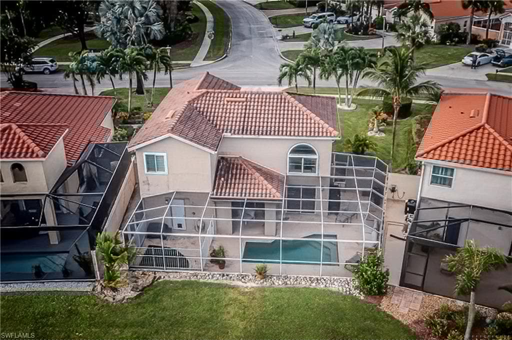 212 Sabal Lake Dr, Naples, FL 34104-47