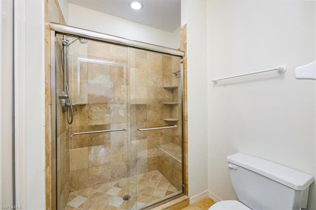 7725 Pebble Creek Cir 8-303, Naples, FL 34108-14