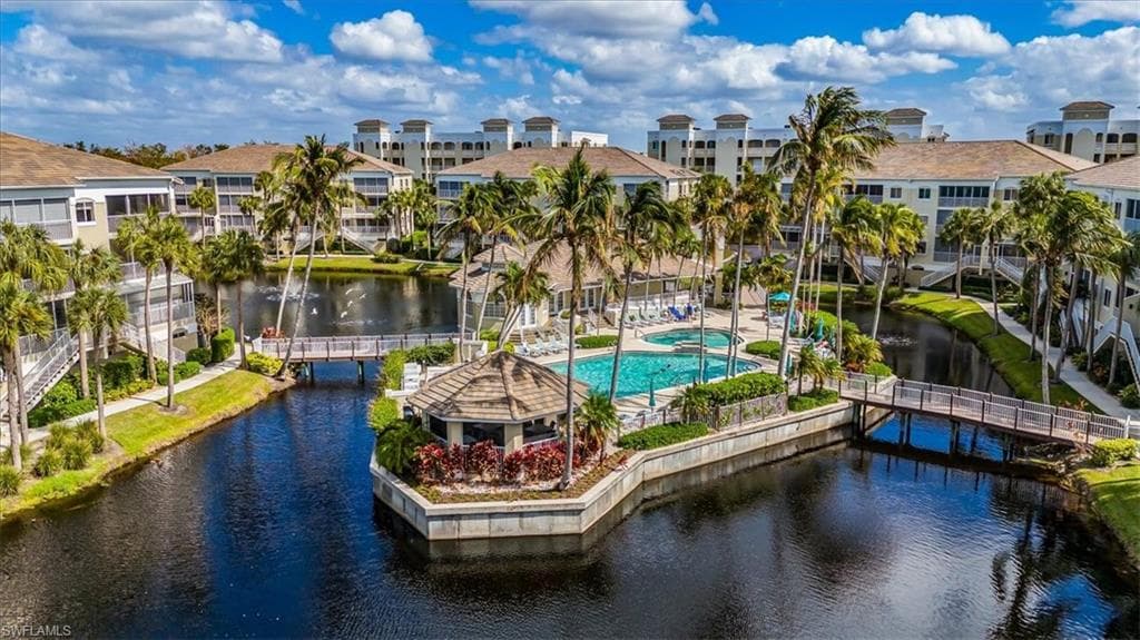 7725 Pebble Creek Cir 8-303, Naples, FL 34108-2