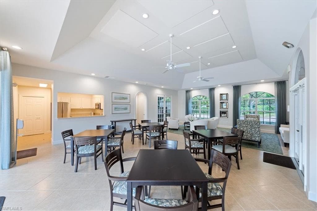 7725 Pebble Creek Cir 8-303, Naples, FL 34108-34