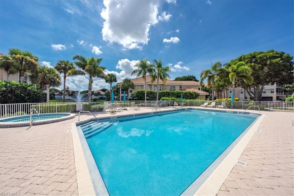 7725 Pebble Creek Cir 8-303, Naples, FL 34108-37