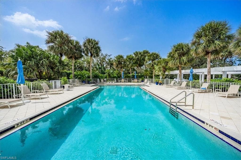 7725 Pebble Creek Cir 8-303, Naples, FL 34108-39