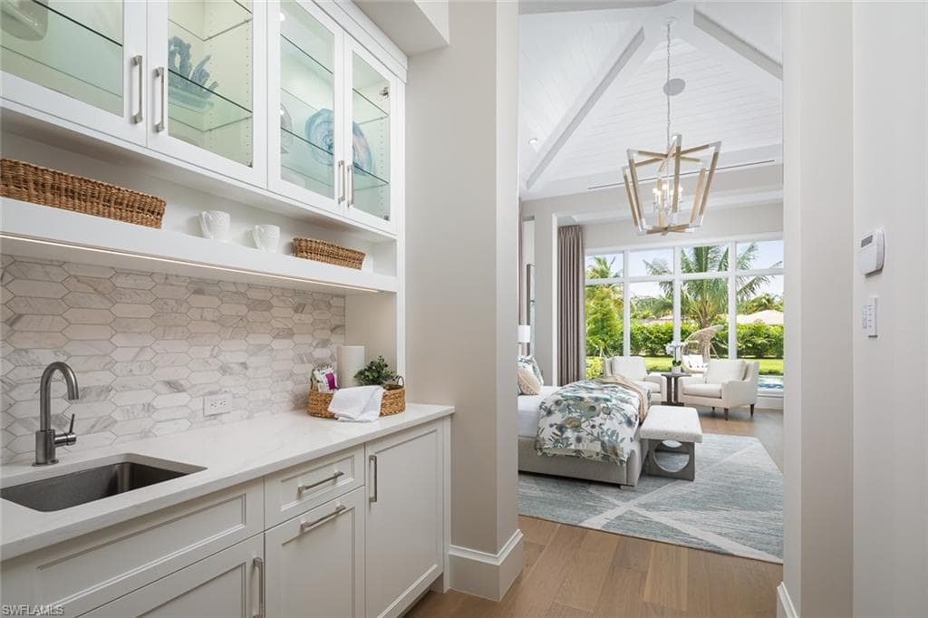 137 Tupelo Rd, Naples, FL 34108-16