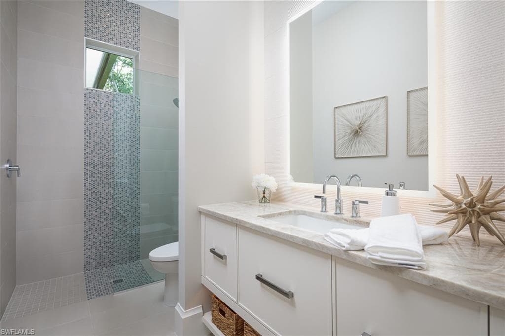 137 Tupelo Rd, Naples, FL 34108-28