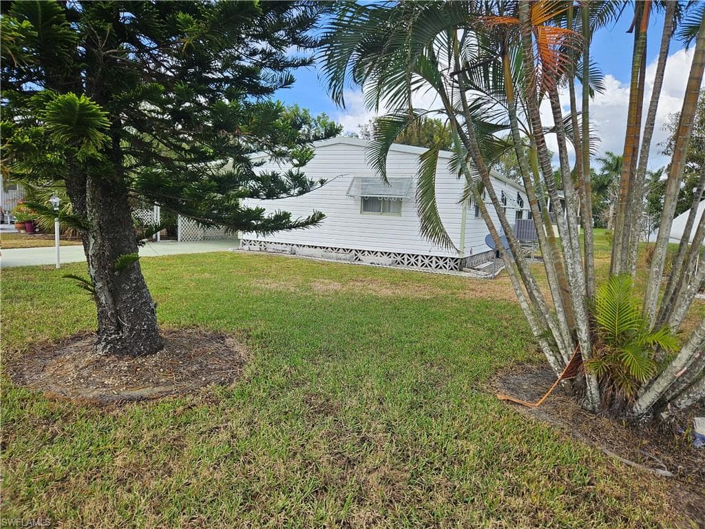 859 Manatee Rd, Naples, FL 34114-3