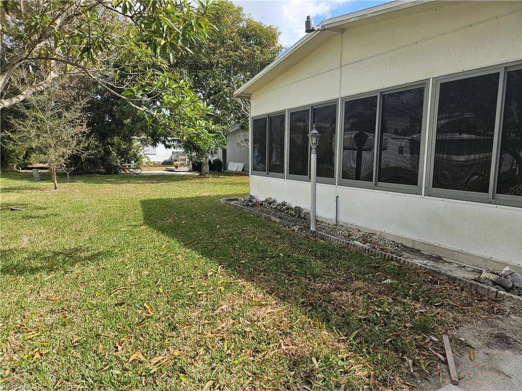 859 Manatee Rd, Naples, FL 34114-8