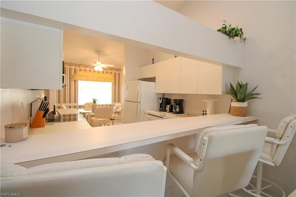 102 Pebble Shores Dr 204, Naples, FL 34110-14