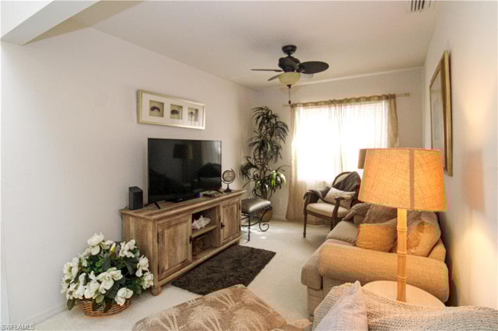 102 Pebble Shores Dr 204, Naples, FL 34110-18