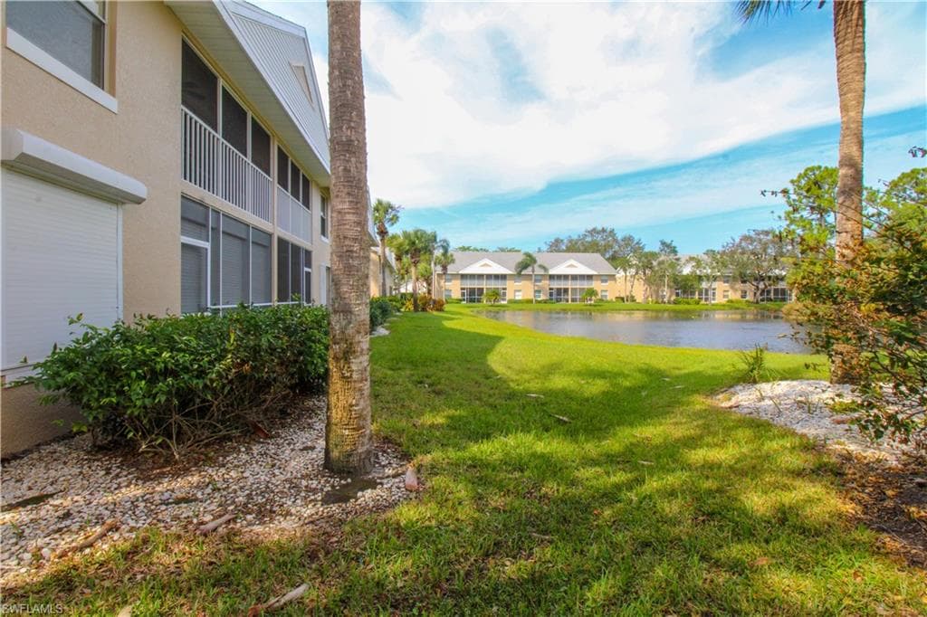 102 Pebble Shores Dr 204, Naples, FL 34110-31