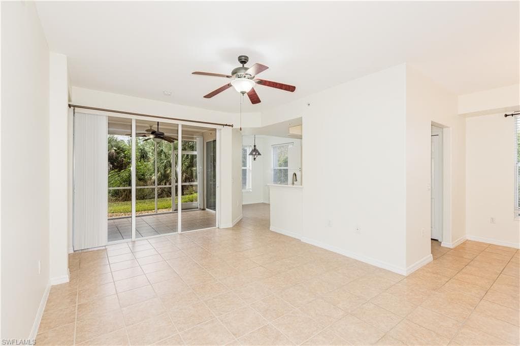 1335 Henley St 802, Naples, FL 34105-4