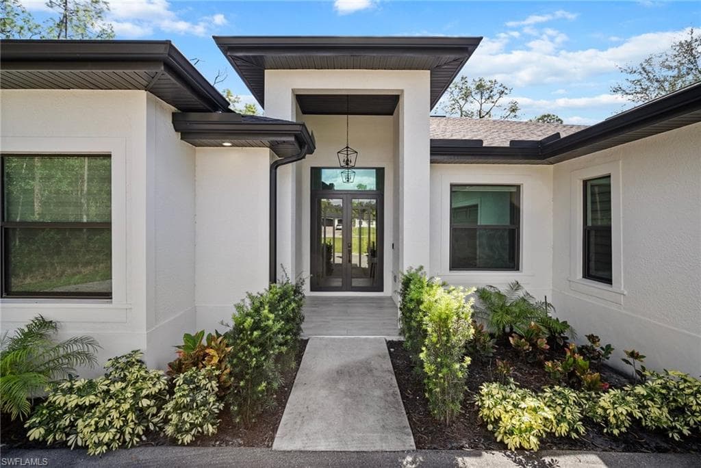 3810 2nd Ave SE, Naples, FL 34117-4