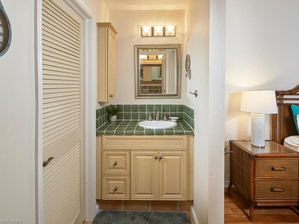 4021 Whiskey Pointe Ln 202, Bonita Springs, FL 34134-12