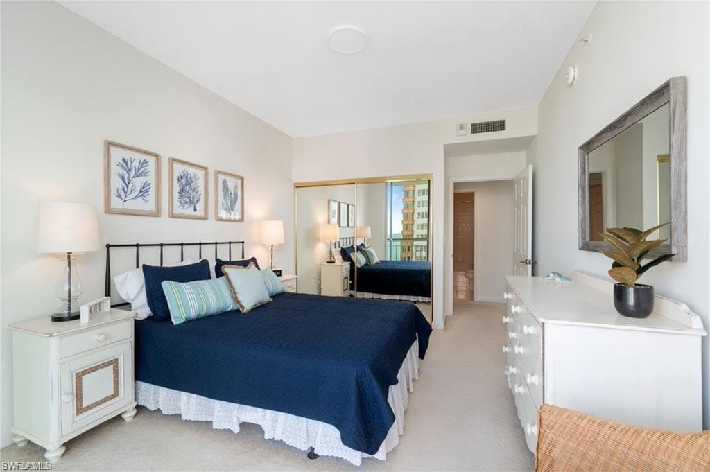 4255 Gulf Shore Blvd N 1205, Naples, FL 34103-35