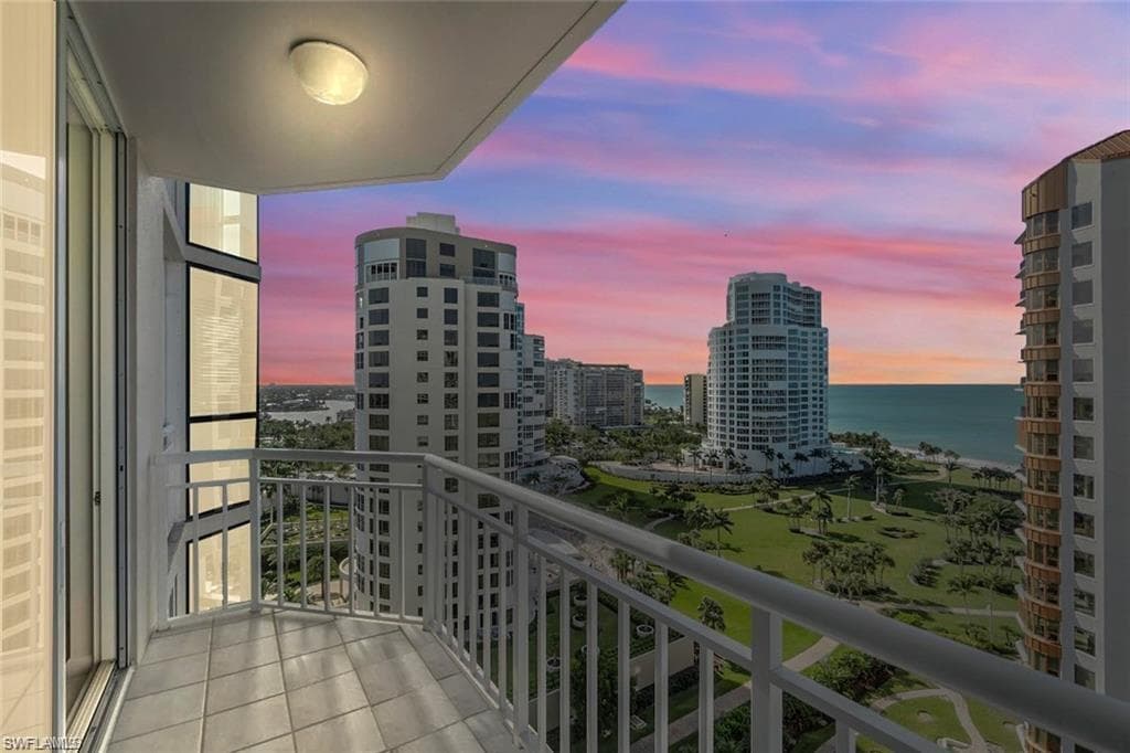 4255 Gulf Shore Blvd N 1205, Naples, FL 34103-6