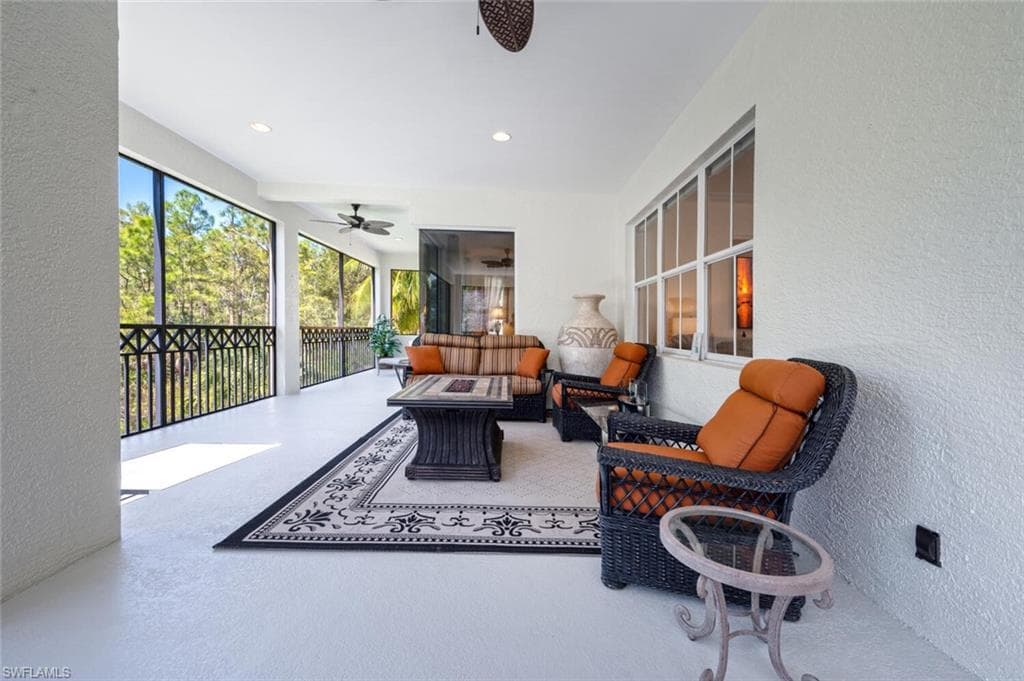 2843 Tiburon Blvd E 7-102, Naples, FL 34109-16