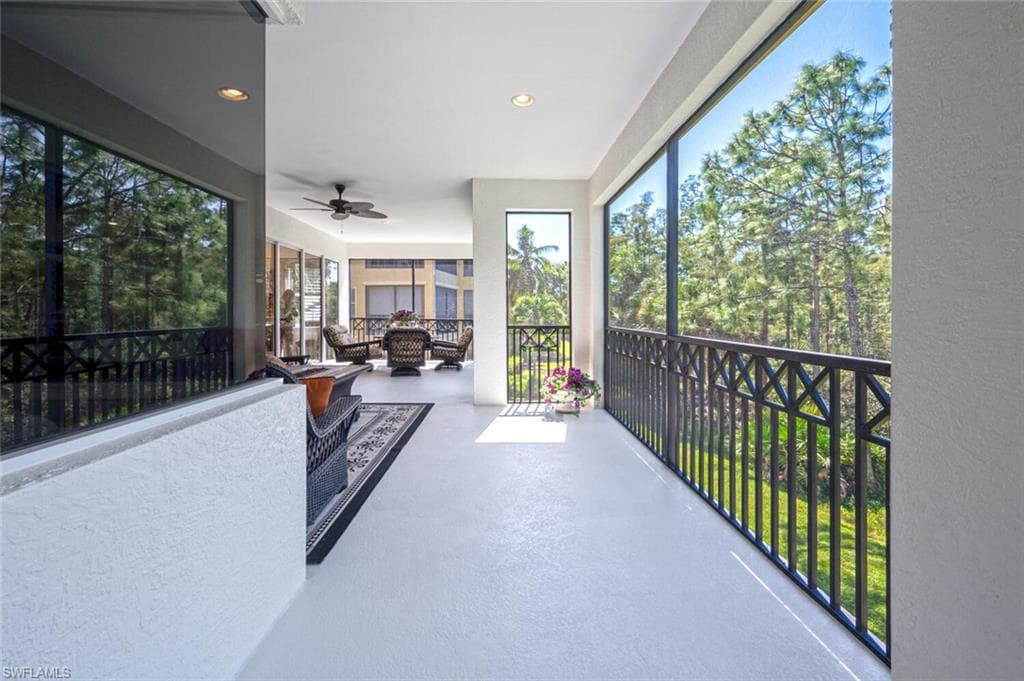 2843 Tiburon Blvd E 7-102, Naples, FL 34109-17