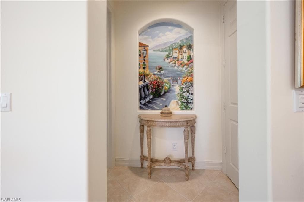 2843 Tiburon Blvd E 7-102, Naples, FL 34109-30