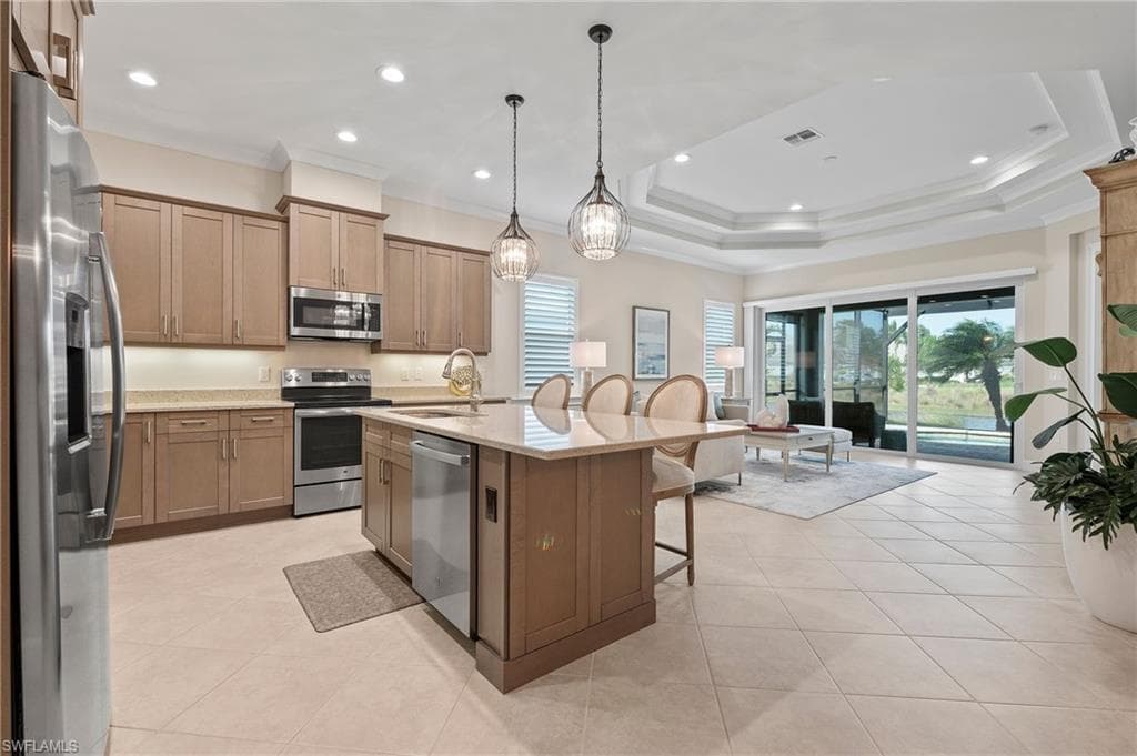 7022 Dominica Dr, Naples, FL 34113-8