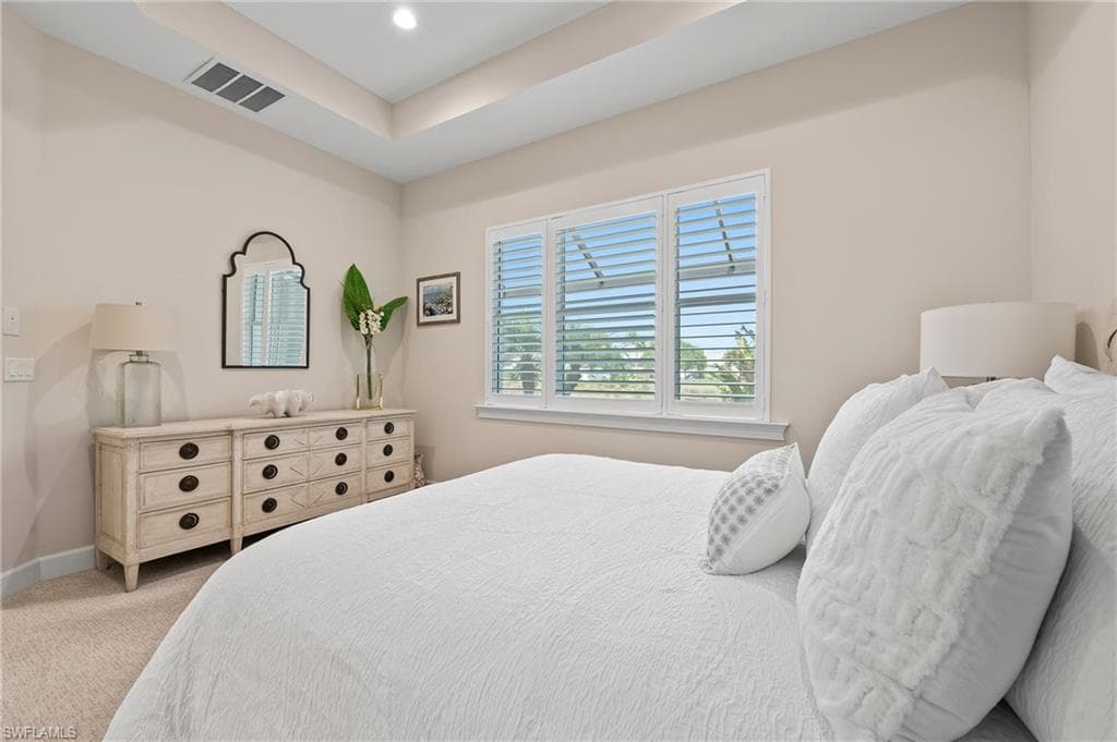 7022 Dominica Dr, Naples, FL 34113-16