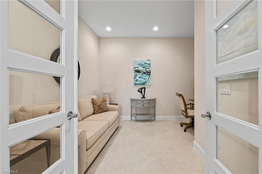 7022 Dominica Dr, Naples, FL 34113-20