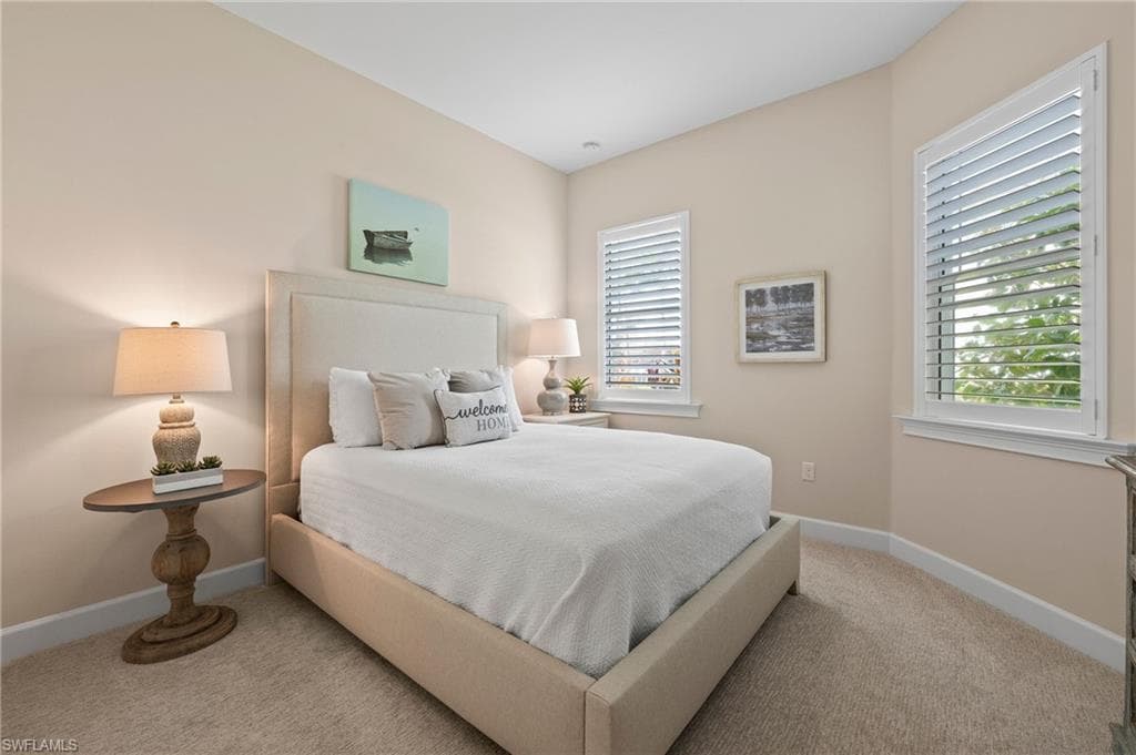 7022 Dominica Dr, Naples, FL 34113-22
