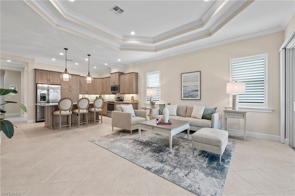 7022 Dominica Dr, Naples, FL 34113-1