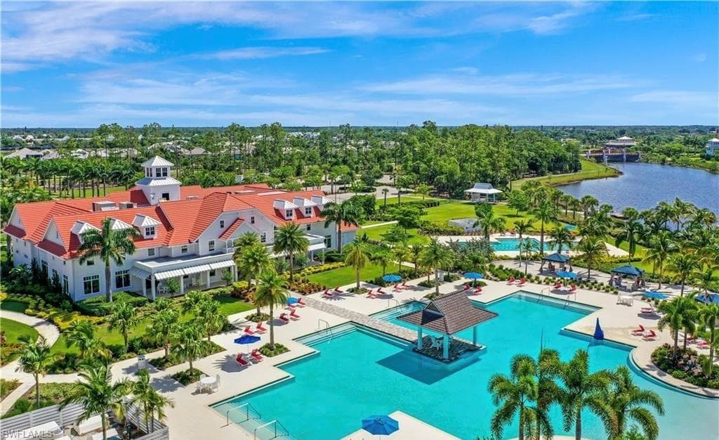 7022 Dominica Dr, Naples, FL 34113-42