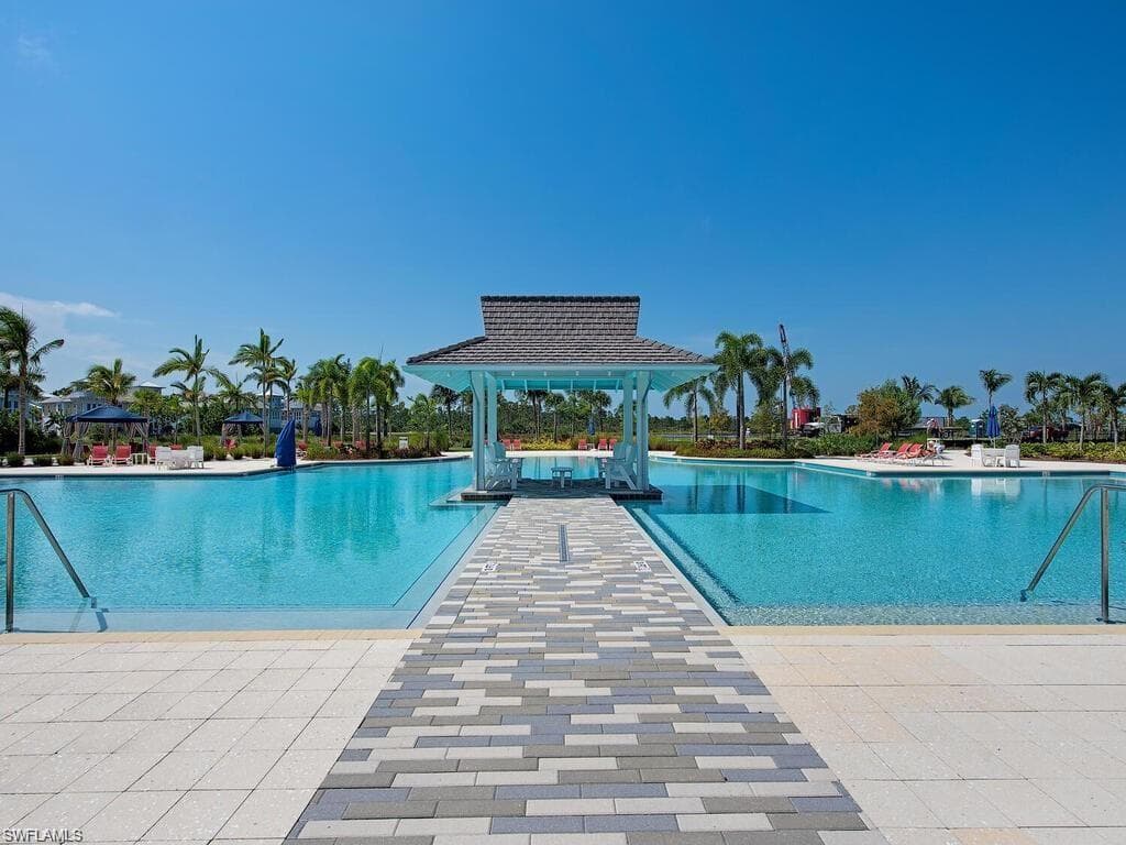 7022 Dominica Dr, Naples, FL 34113-45