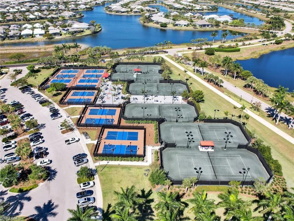 7022 Dominica Dr, Naples, FL 34113-47