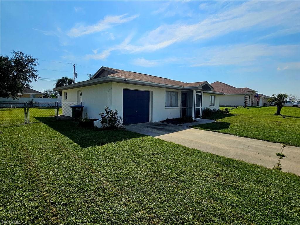 1309 4th Ave, Cape Coral, FL 33909-2
