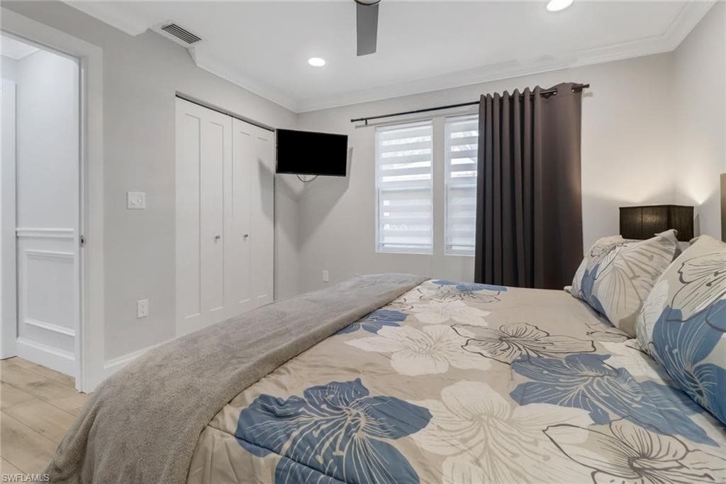 1205 Creech Rd, Naples, FL 34103-19