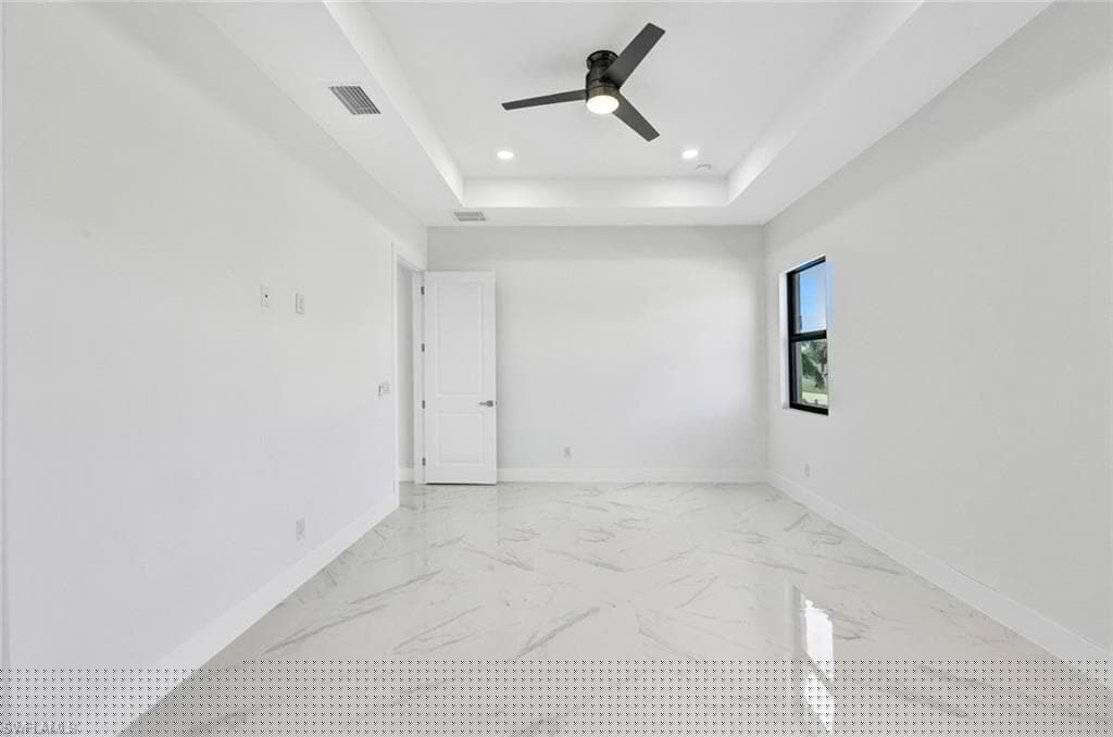 3524 15th Ter, Cape Coral, FL 33993-11