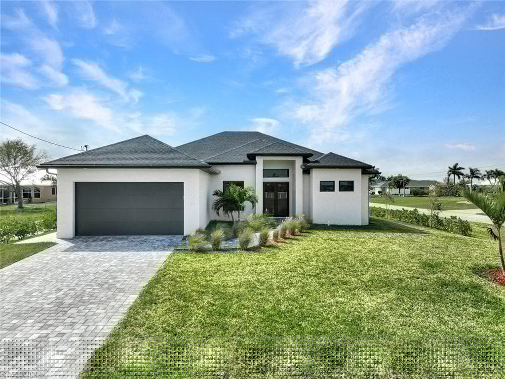 3524 15th Ter, Cape Coral, FL 33993-1