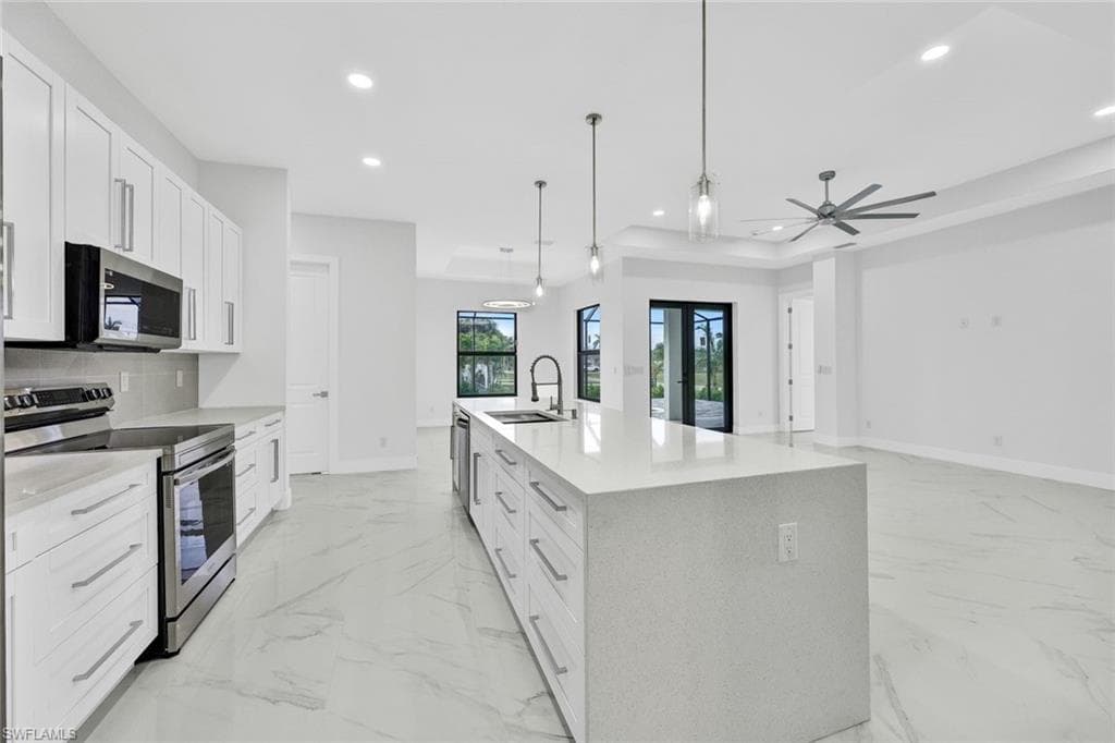 3524 15th Ter, Cape Coral, FL 33993-24