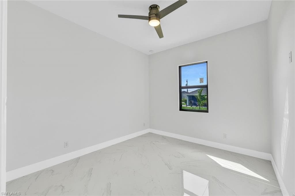 3524 15th Ter, Cape Coral, FL 33993-26