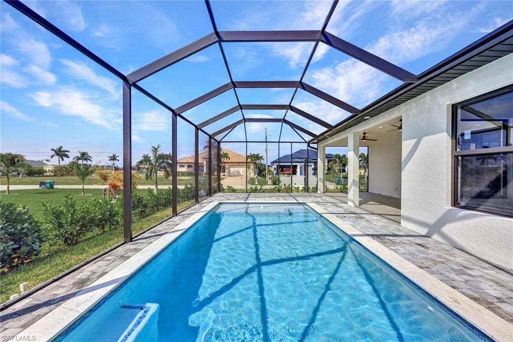 3524 15th Ter, Cape Coral, FL 33993-4
