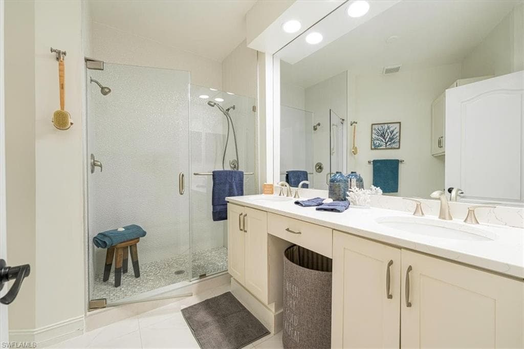 8370 Excalibur Cir J4, Naples, FL 34108-12