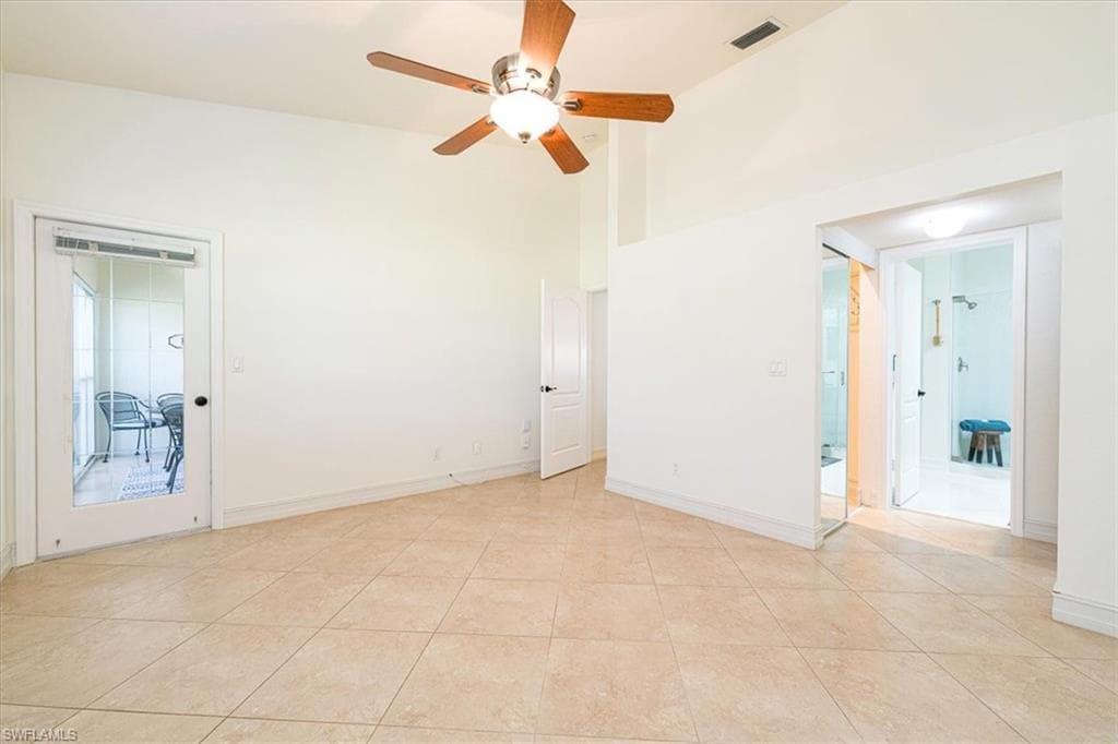 8370 Excalibur Cir J4, Naples, FL 34108-14